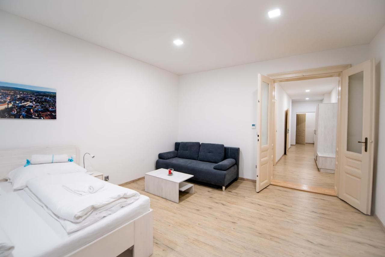 Apartmány Velké náměstí Kroměříž Esterno foto