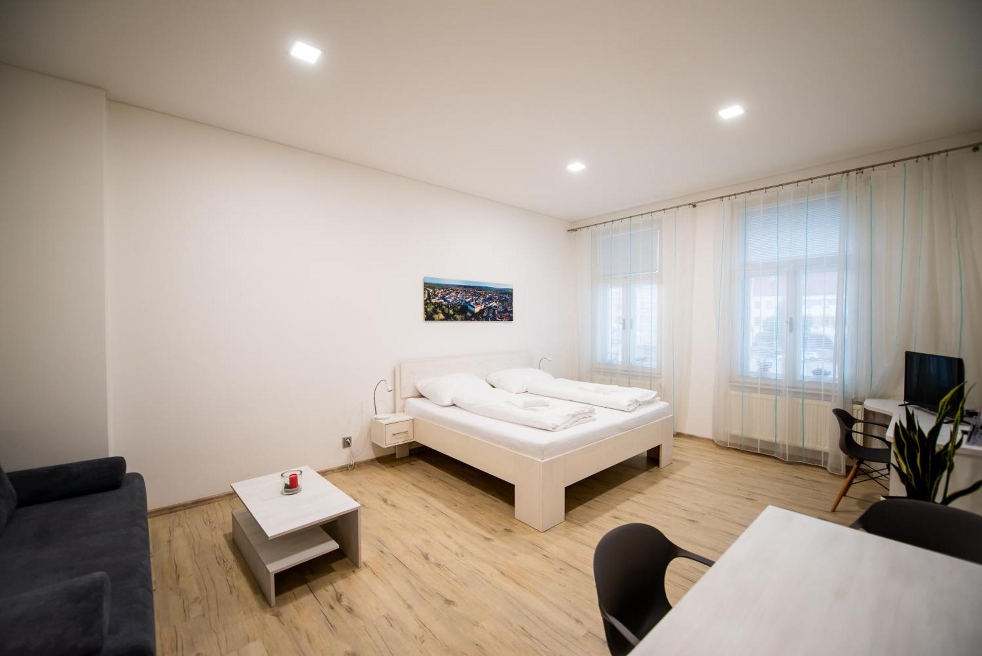 Apartmány Velké náměstí Kroměříž Esterno foto