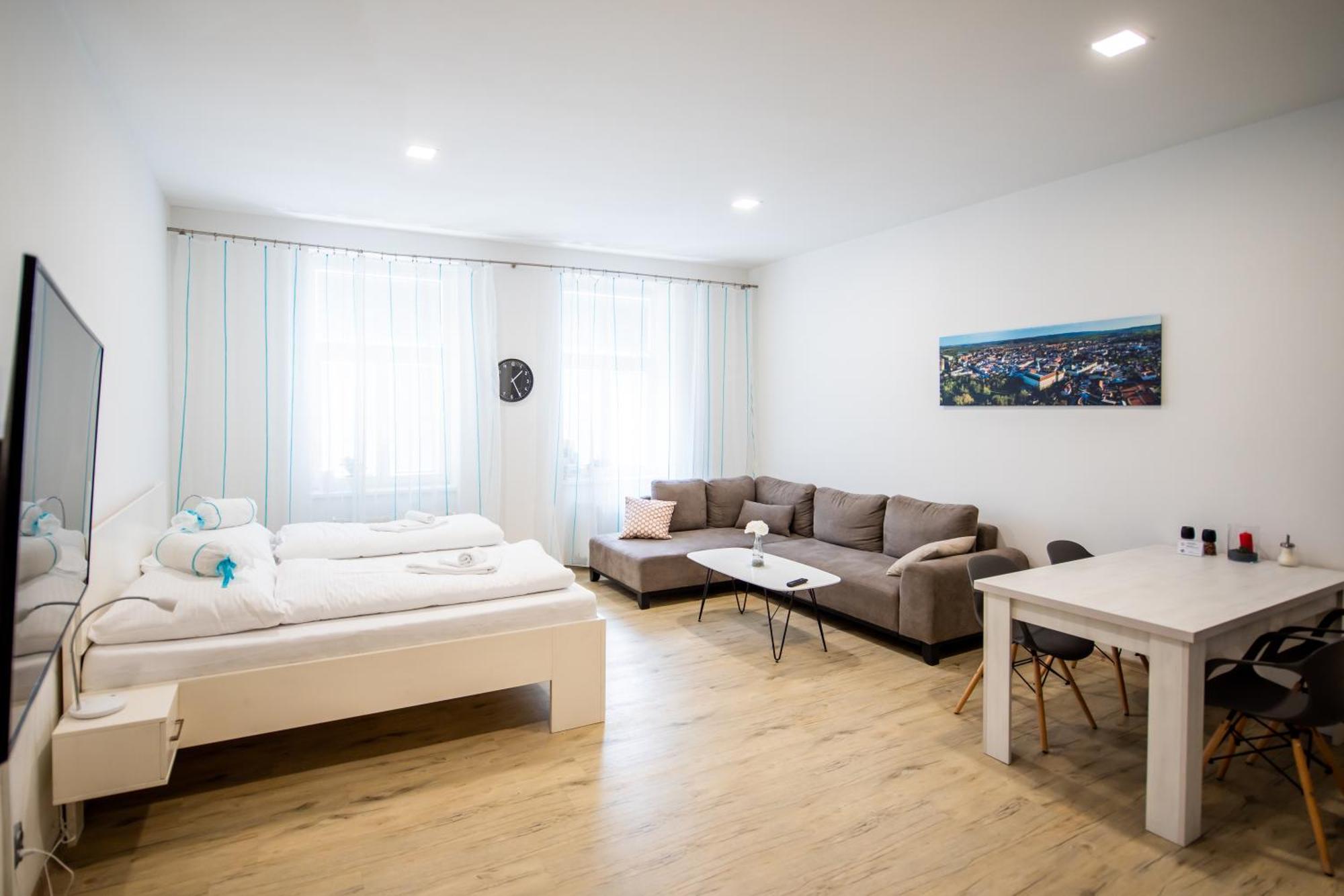 Apartmány Velké náměstí Kroměříž Esterno foto