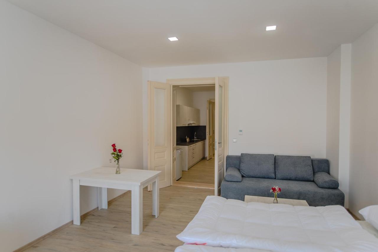 Apartmány Velké náměstí Kroměříž Esterno foto